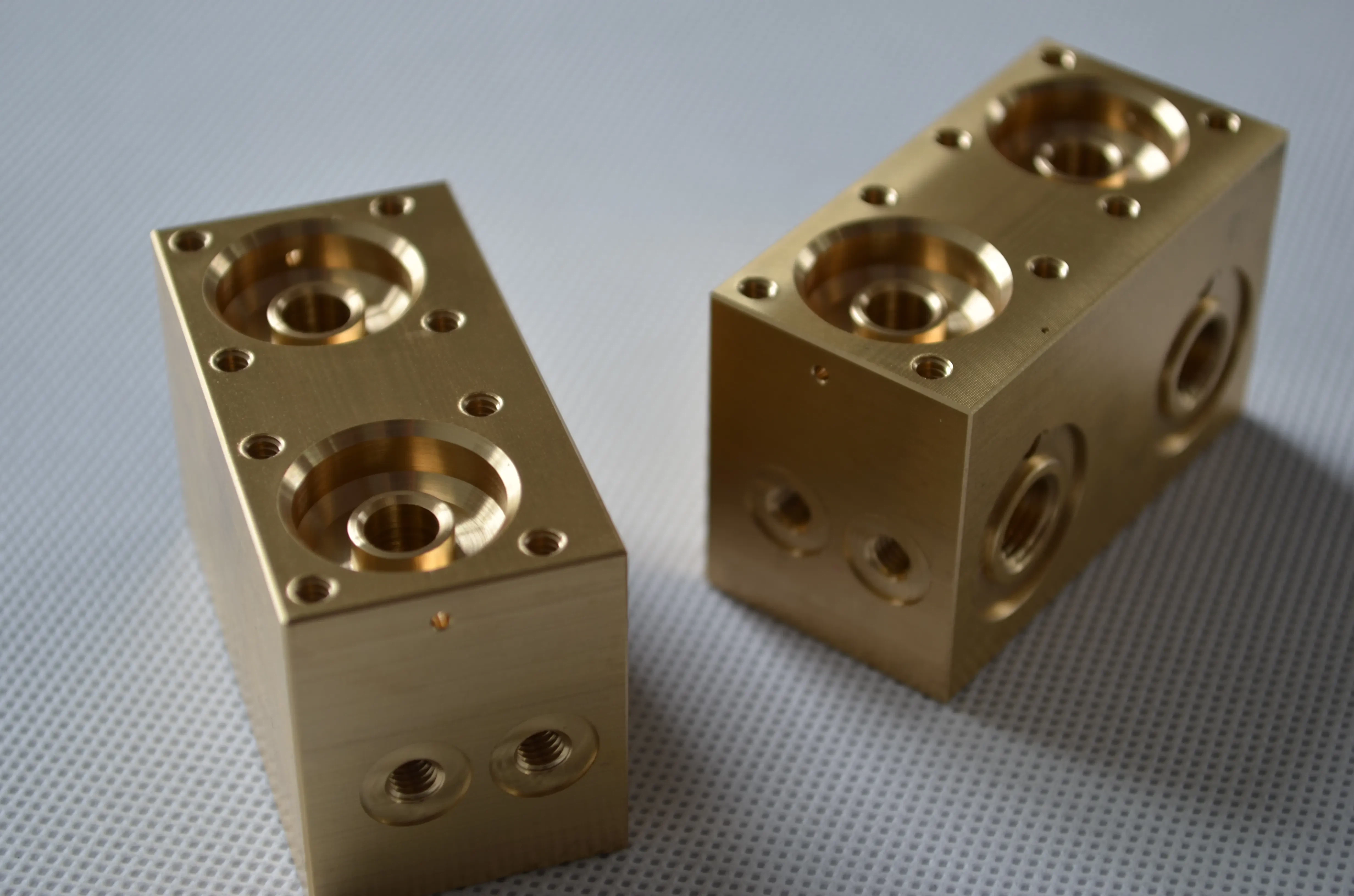 Valv Idrawliku Ipproċessar b'veloċità għolja-